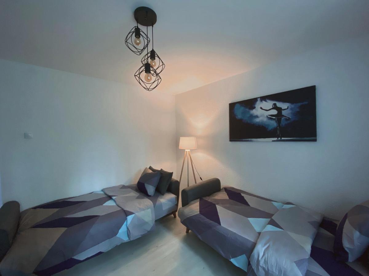 Hotspot Apartments - City Center Prishtinë Luaran gambar