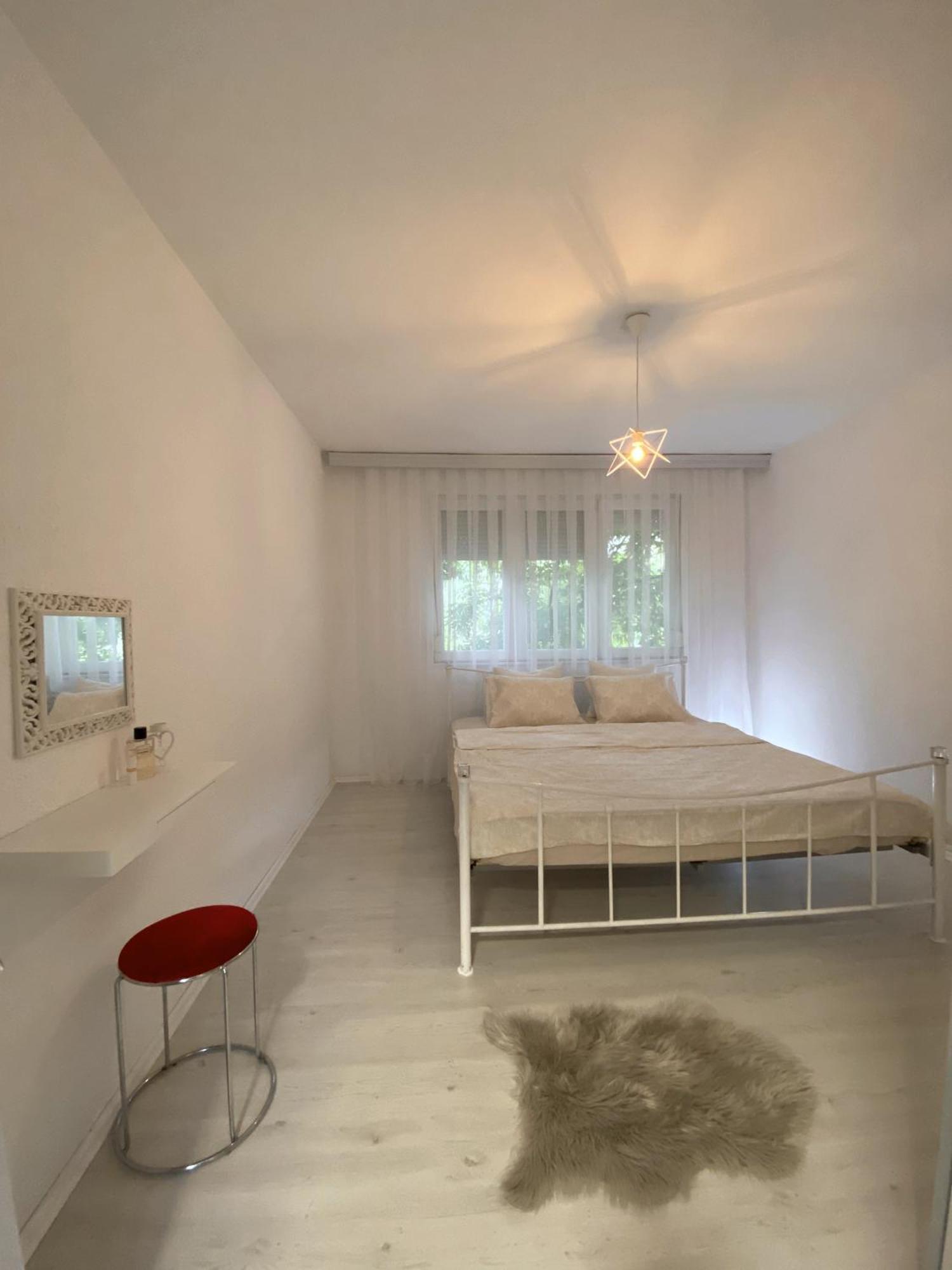 Hotspot Apartments - City Center Prishtinë Luaran gambar